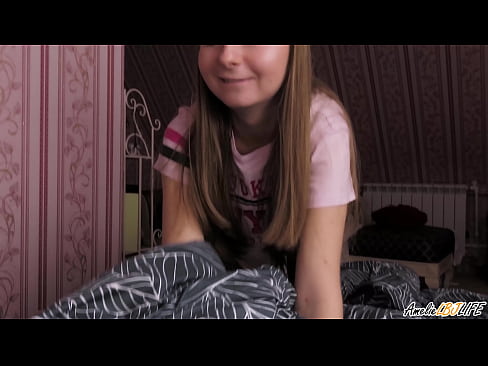 ❤️ UBlondie Ufunxa ubunzulu be-BFF yakhe kwaye Ufumana iCum emlonyeni wakhe Amanyala kuthi  ❌️